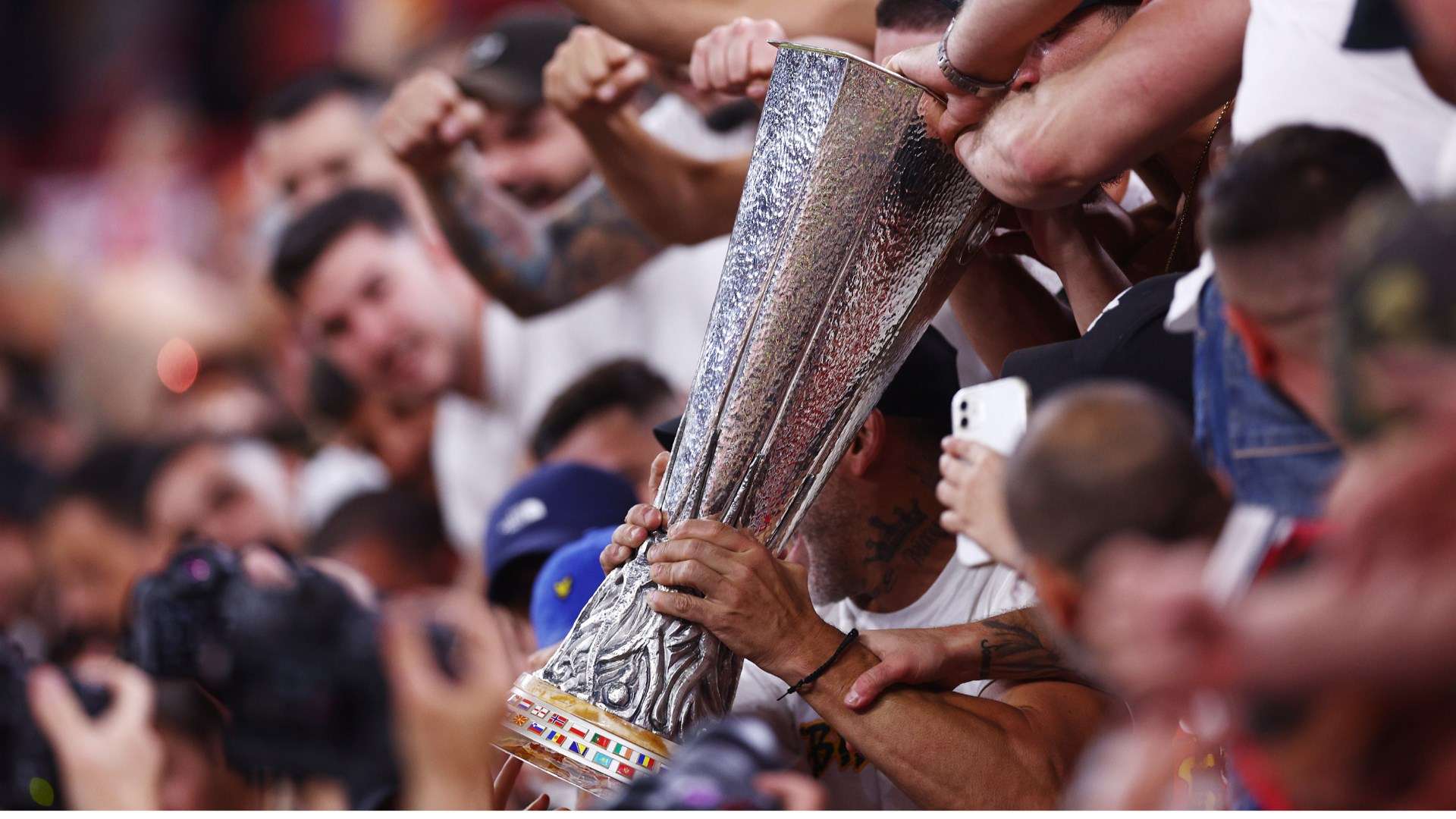 阿斯頓維拉 阿斯頓維拉